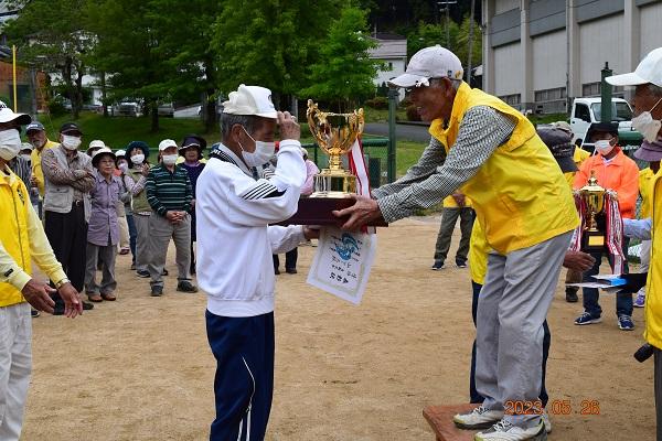 優勝者の表彰のようす